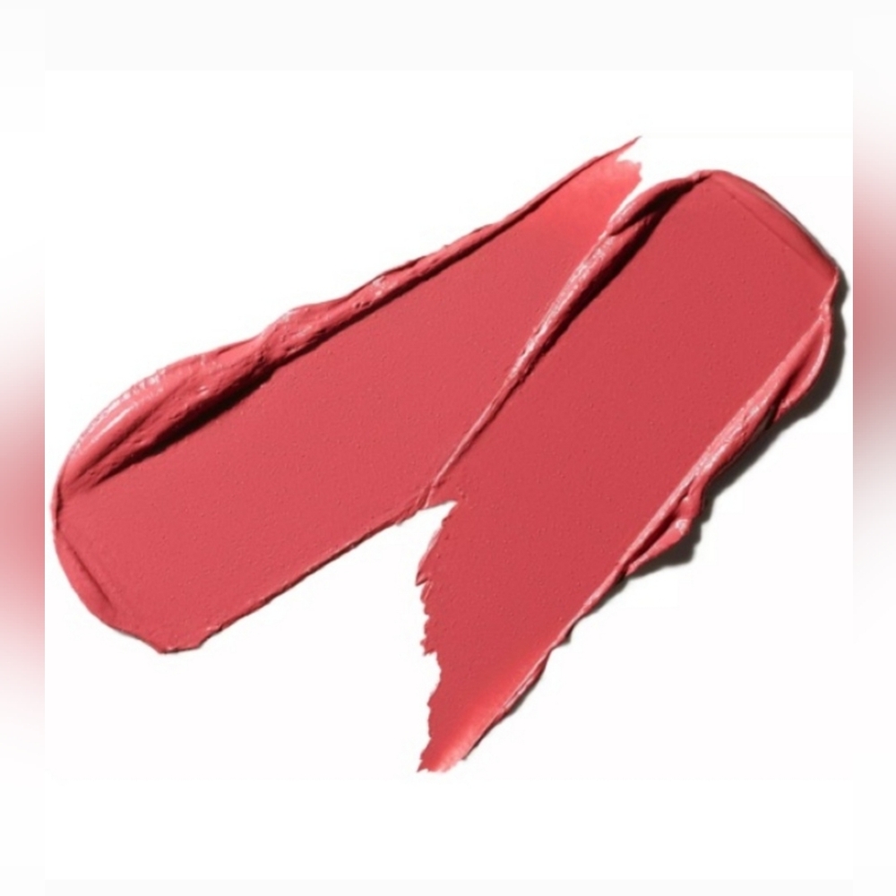 MAC Cosmetics Forever Curious Matte Lipstick Brand New in Box Authentic - Picture 3 of 9
